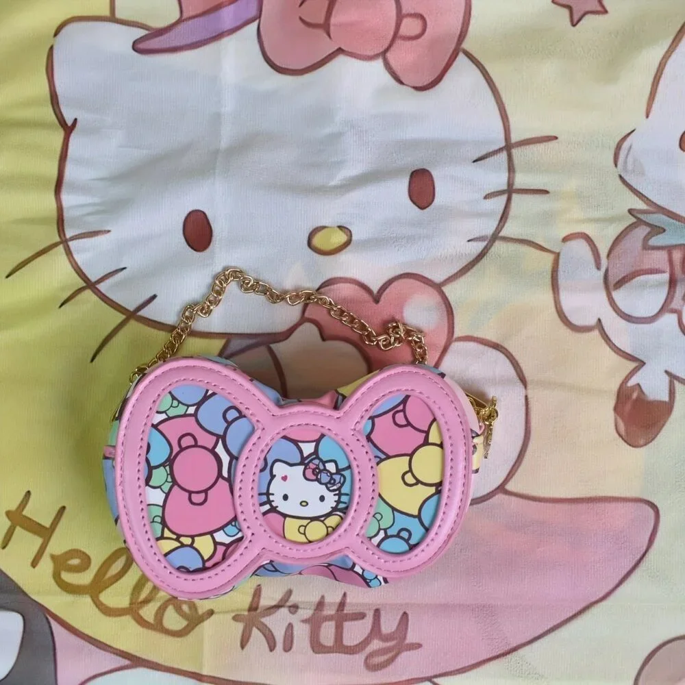 Sanrio Hello Kitty Bow Crossbody Bag NWT - Picture 2 of 4